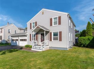 71 Yarmouth Rd, Rochester, NY 14610