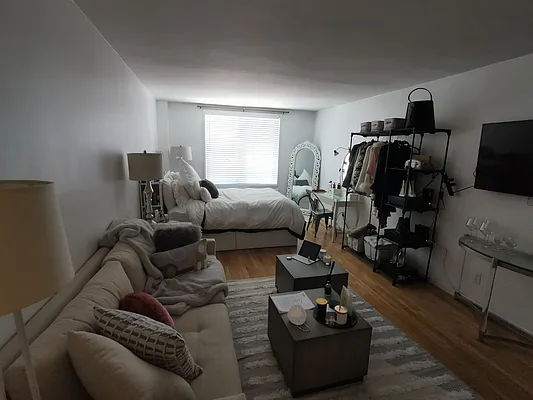 Rented by Corcoran | media 8