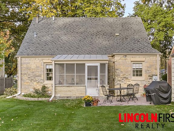 5th image of 1130 S 37th St