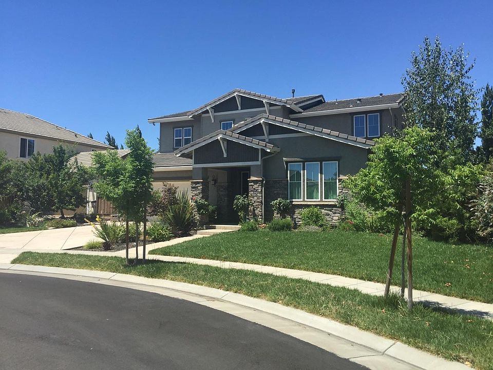2nd image of 247 N Menlo Park Ct