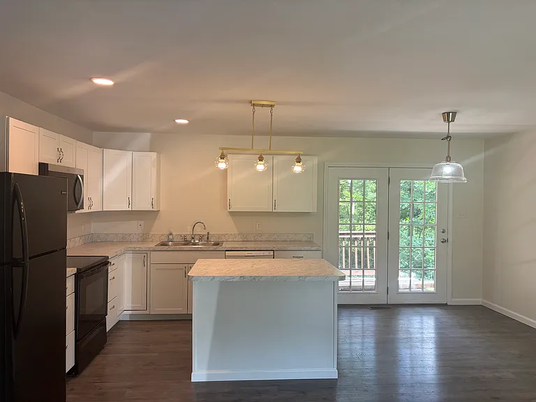 7231 Weldon Spring Rd — Photo 2