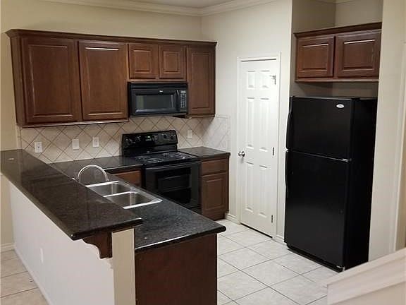 3rd image of 126 Forest Dr #126