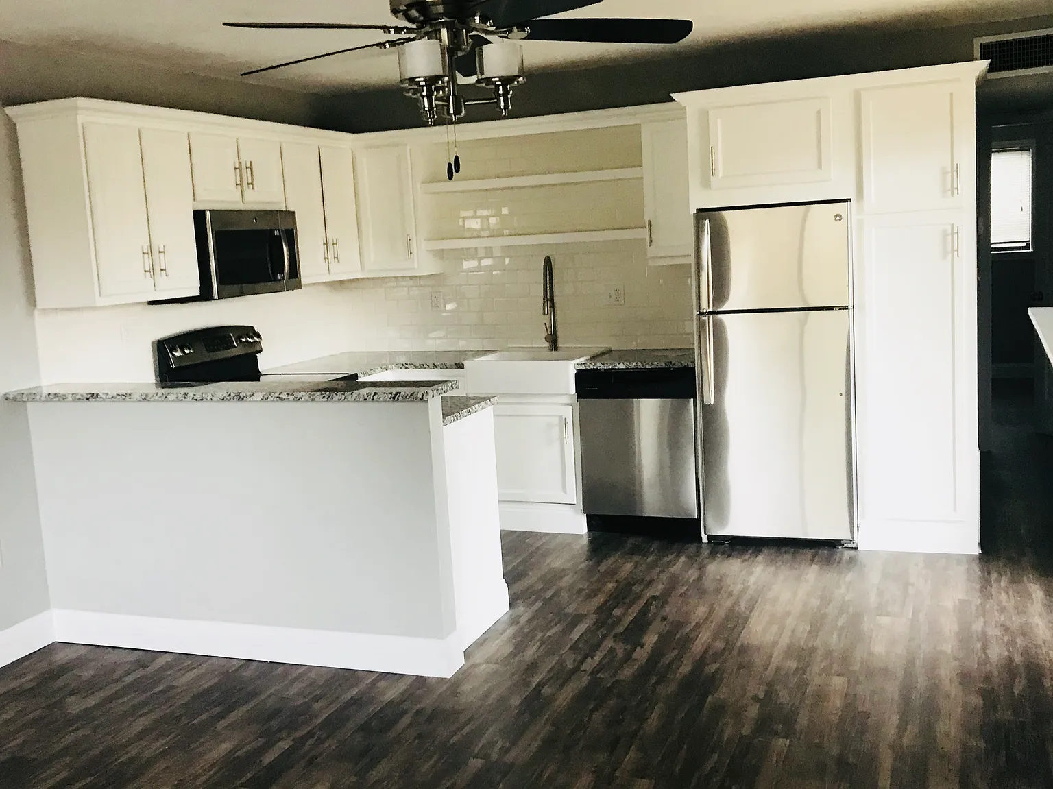 224 Eagle Rdg photo 1