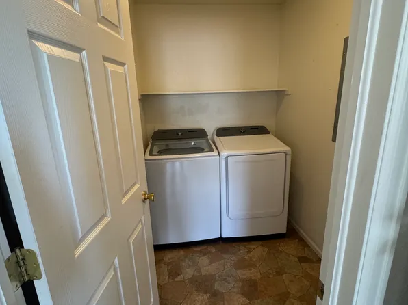 3931 Ariel Ave #B, Gillette, WY 82718