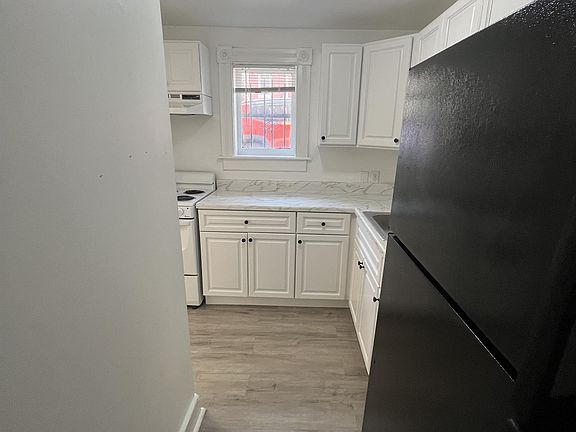2nd image of 1732 Saint Paul St APT 1B