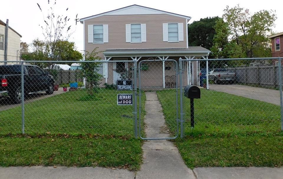 1st image of 1127 5th Ave N