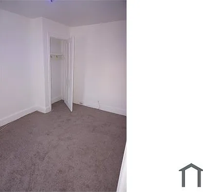 221 E Wood St — Photo 17