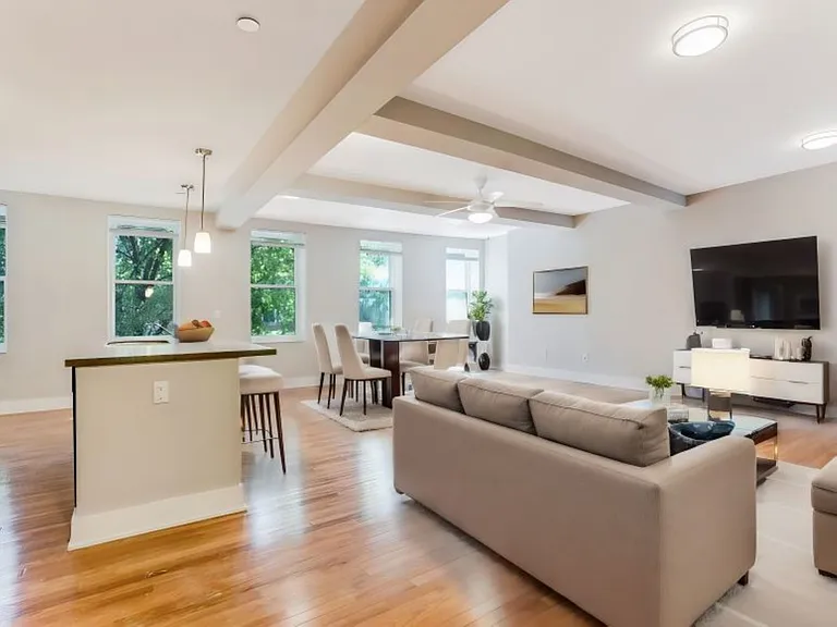 1341 Walnut St — Photo 19