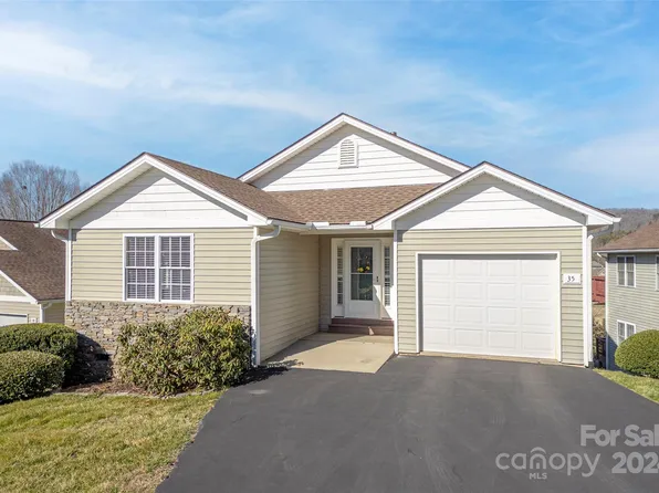 35 E Danbury Ln, Brevard, NC 28712