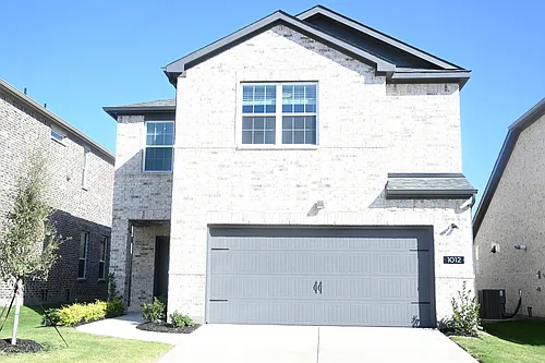 1012 Portina Dr Photo 1