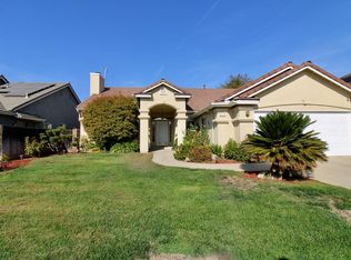 2310 E Brandywine Ln, Fresno, CA