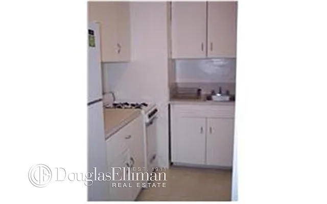 Rented by Douglas Elliman | media 43