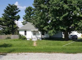 975 W Old Locust, Canton, IL 61520