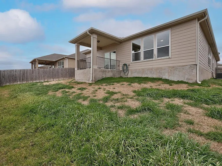 131 Connor Elkins Dr — Photo 31