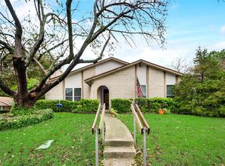 206 Los Santos Dr, Garland, TX 75043
