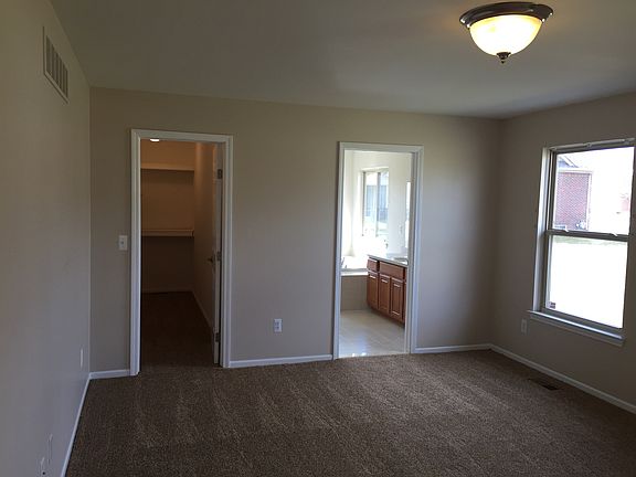 4th image of 23074 Waterview Dr #77