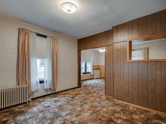 5th image of 2840 38th Ave S