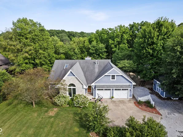 10700 N Carthage Pike, Carthage, IN 46115
