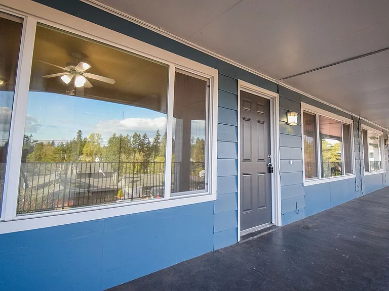 Vista Hills Apartments — Photo 39