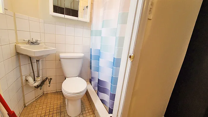 Rented by Century Homes Realty Group LLC | media 6