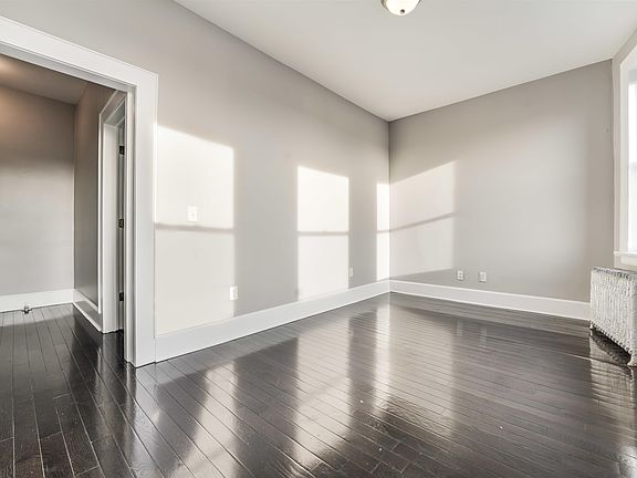 4th image of 134 Clifton Pl APT 8