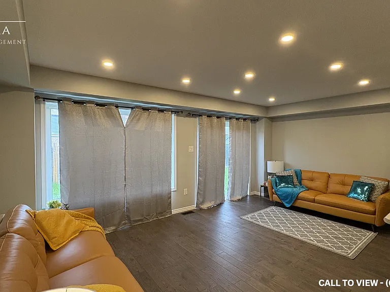 7718 Buckeye Cres — Photo 1