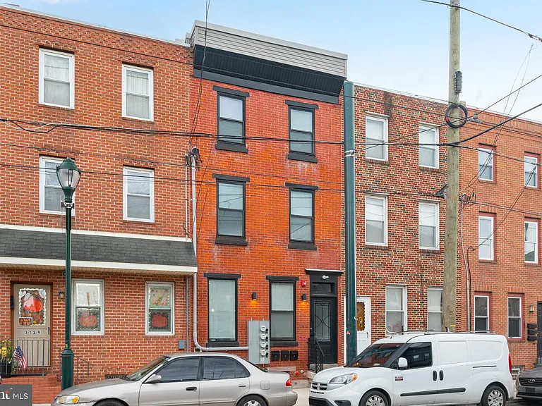 3127 Richmond St #1 — Photo 2
