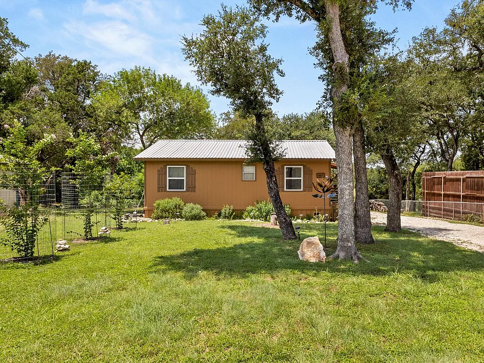 467 Burr Oak Ln