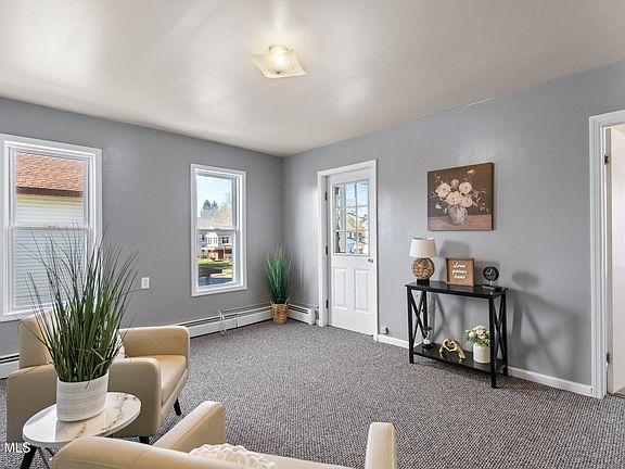 3rd image of 1066-1068 Hegeman Street