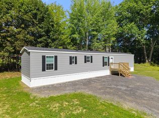 64 N 2nd Rangeway, Oakland, ME 04963