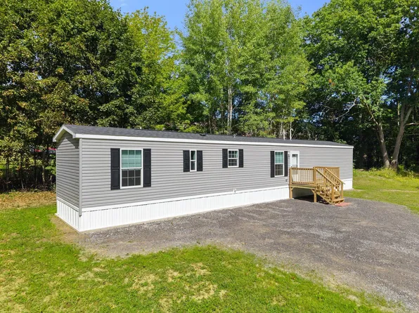 64 N 2nd Rangeway, Oakland, ME 04963