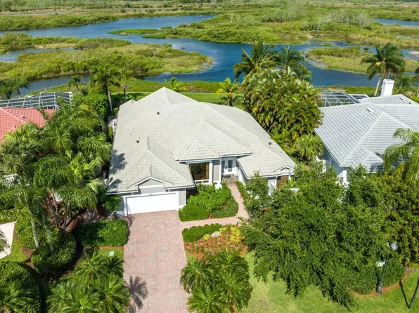 62 Cayman Place, Palm Beach Gardens, FL 33418