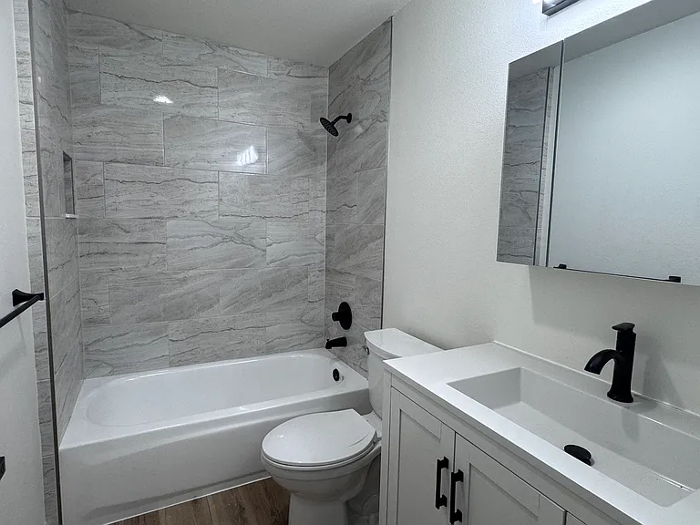 3015-3021 SE 6th Ave #4 — Photo 12