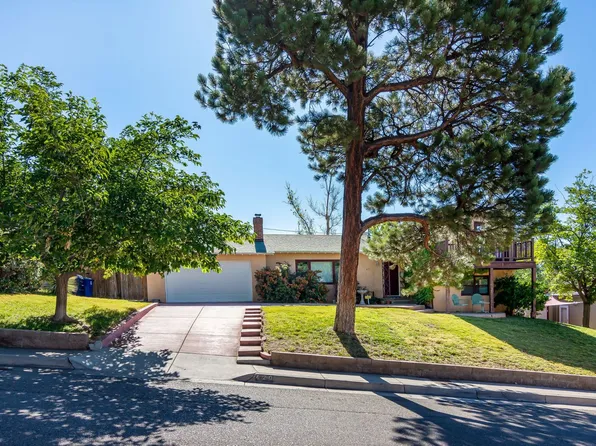 420 Spruce St NE, Albuquerque, NM 87106