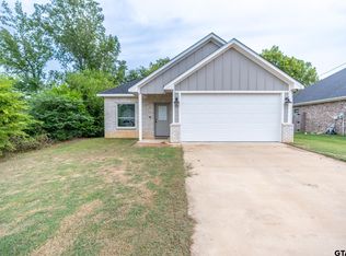 133 Briar Bend Dr, Rusk, TX 75785