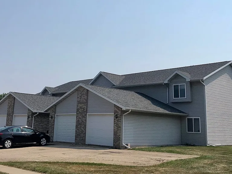 2000-2007 Continental Ln — Photo 4
