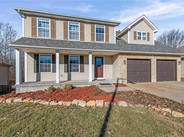 11616 N Charlotte St, Kansas City, MO 64157