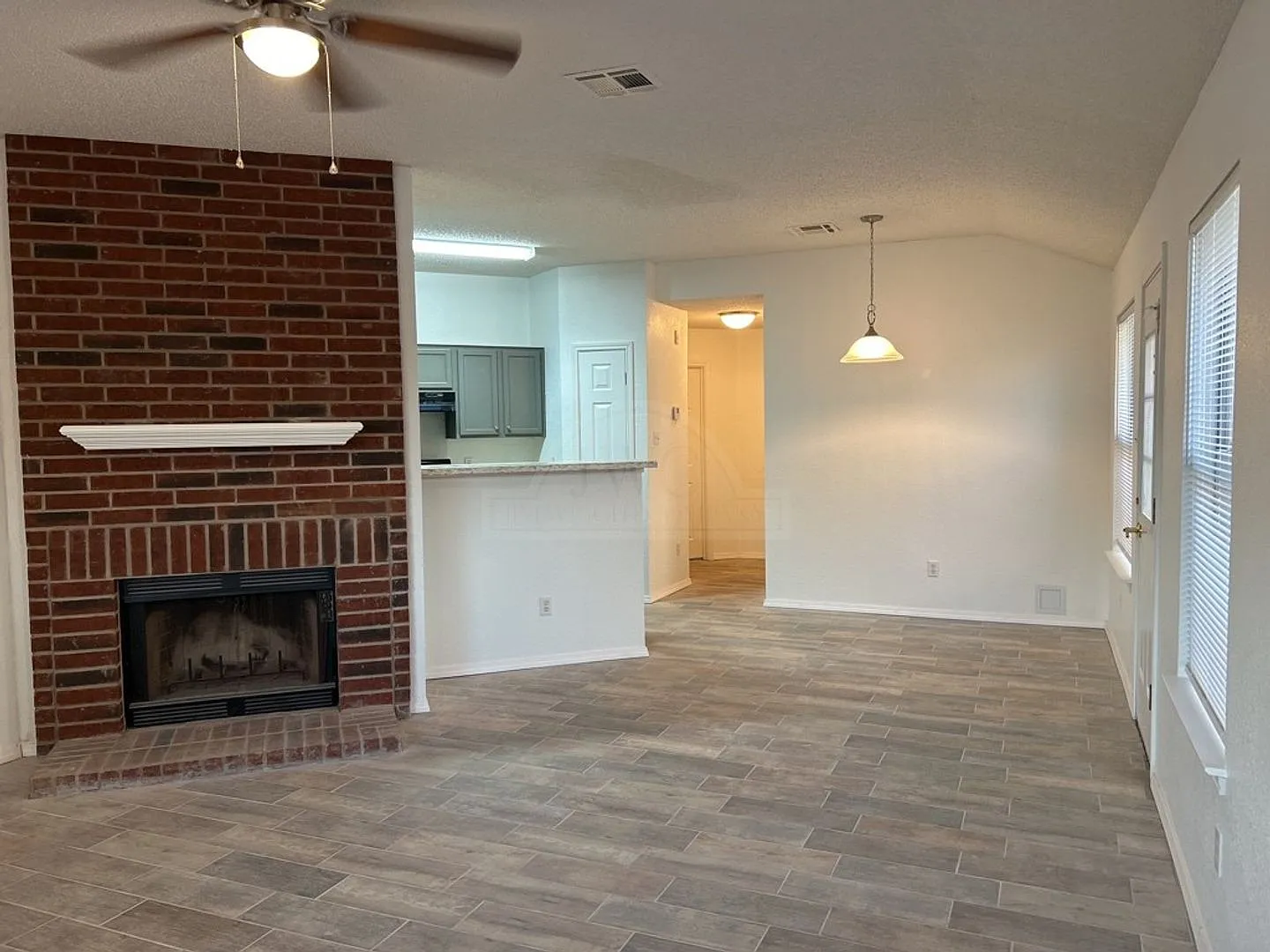 2304 Garrett Drive, Killeen — Photo 3