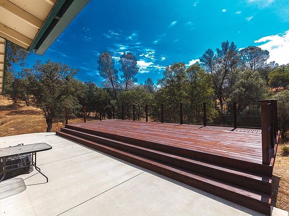 4th image of 2373 Sierra Vista Way