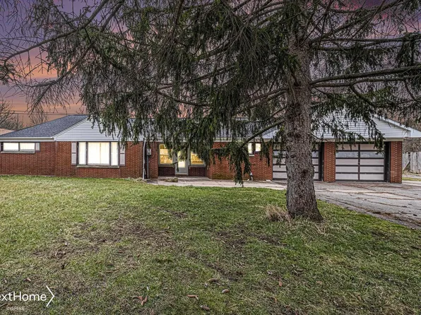 8049 W Corunna Rd, Flint, MI 48532