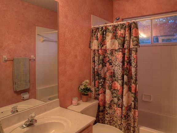 4th image of 8362 Golden Prairie Dr