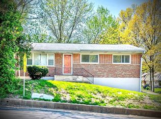 1815 N Hanley Rd, Saint Louis, MO