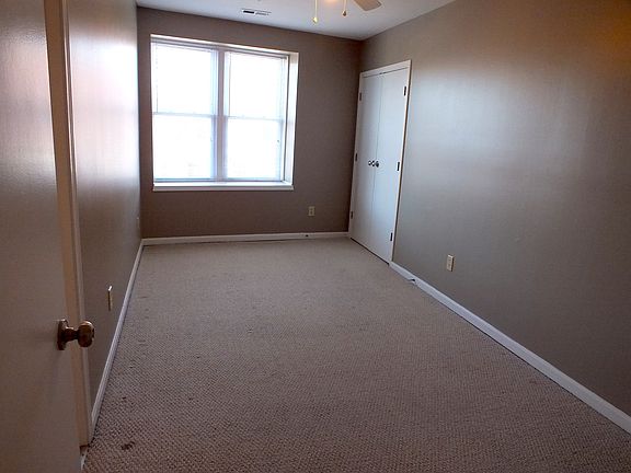 4th image of 1436 1/2 N High St #A