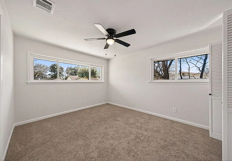 192 Oriole Dr — Photo 24