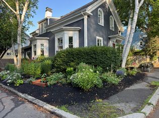 14 Cowell St, Marblehead, MA 01945