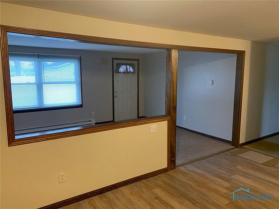 4th image of 611 N Cherry St