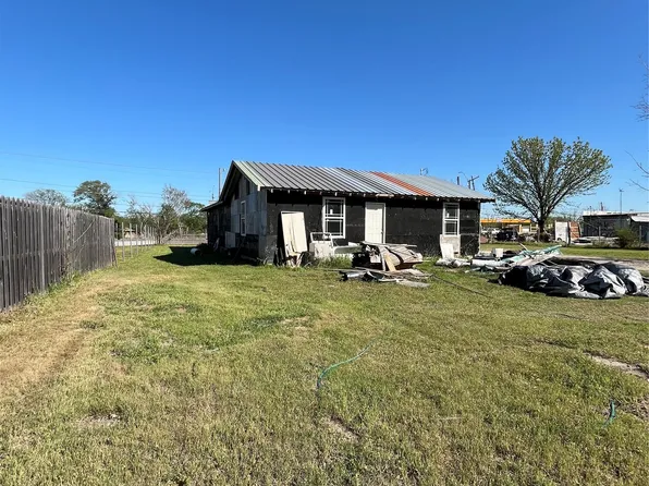 258 S Martin Luther King Jr Hwy, Mexia, TX 76667