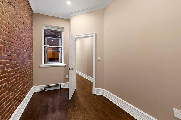 Rented by Cooper & Cooper Real Estate | media 15