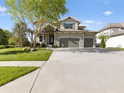 15945 W 165th St, Olathe, KS, 66062