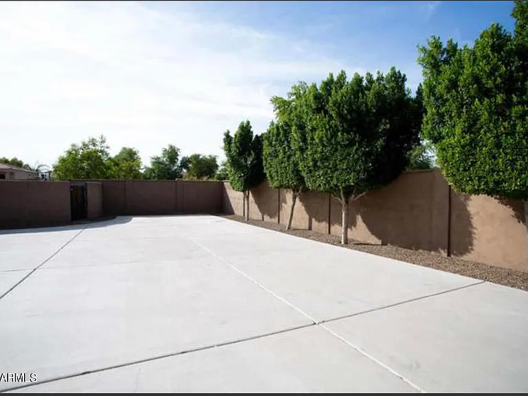 3539 E Presidio Cir — Photo 29